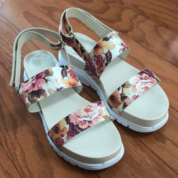 Cole Haan Zerogrand Floral Sandals - Picture 1 of 13